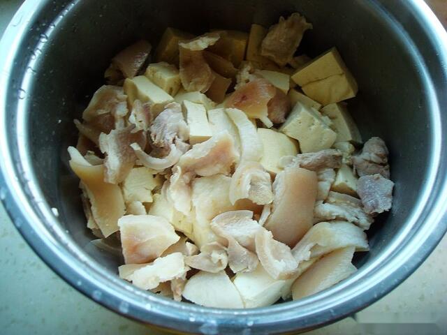 大寒天，我家常吃的豆腐做法，满满胶原蛋白，解馋又暖和