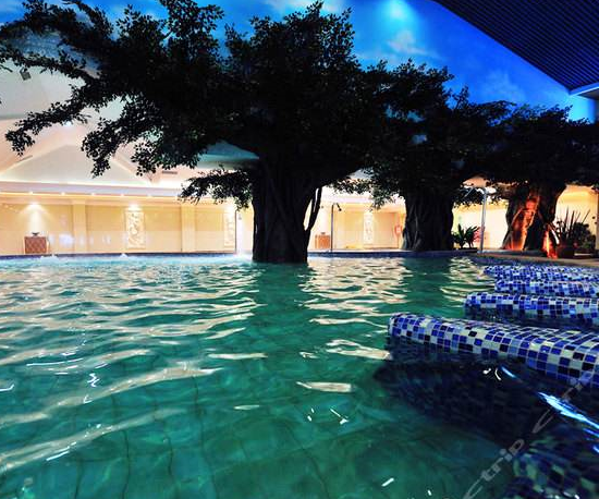 北京拉斐特温泉酒店:这个地方环境很好,是一个游玩和泡温泉的好地方.