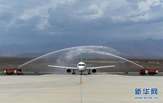 国产C919客机飞抵吐鲁番 开展高温专项试飞 第1页