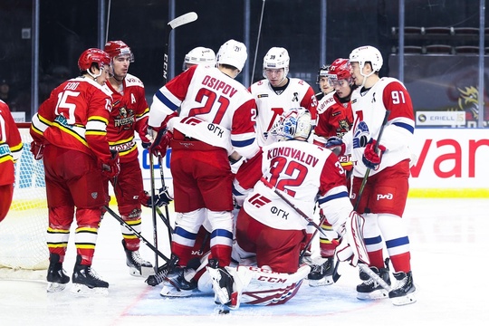 KHL万科龙难阻火车头进攻狂潮(4) 第4页