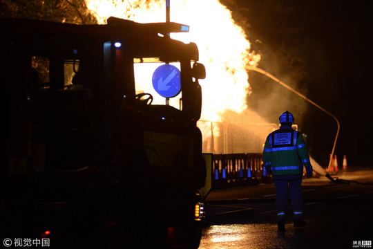 英国天然气公司瓦斯爆炸 维修工瞬间被吞没(2) 第2页