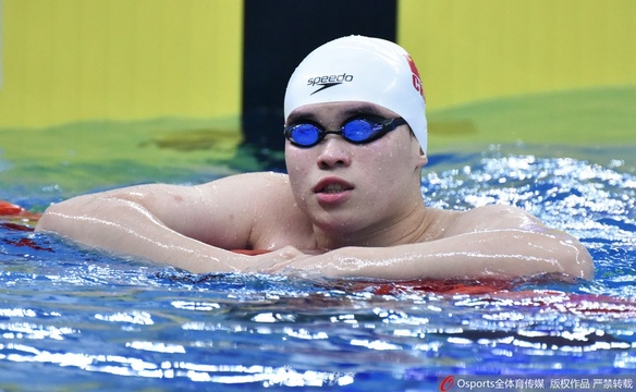 冠军赛男子200米蝶泳王舟夺冠 第1页