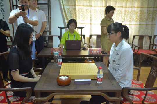 高清-女子围甲博思软件专场 吴清源围棋会馆开战(9) 第9页