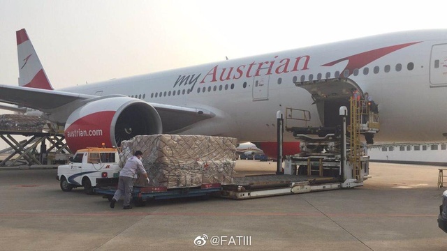 130吨物资援助奥地利 2架777飞往厦门 第1页
