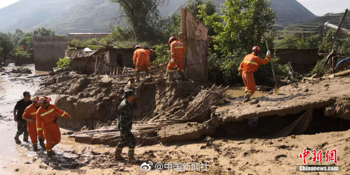 甘肃东乡暴雨引发山洪 致8死7失踪22人受伤(6) 第6页