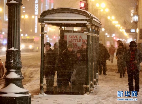 芝加哥遭遇暴风雪袭击 第1页