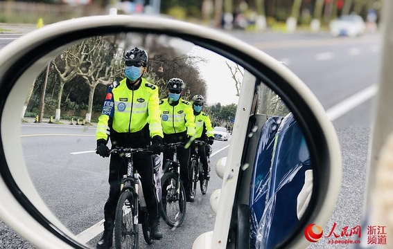 西湖公园景点有序对外开放 警安巡逻队开展平安巡防(3) 第3页