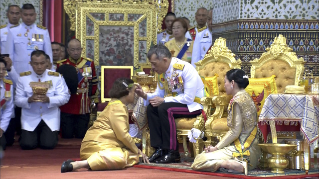 泰国国王授予王室成员新封号 第1页