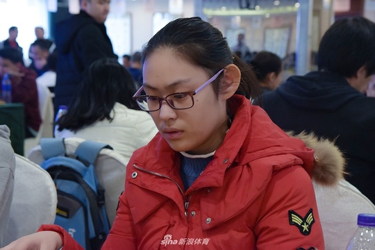 高清-葫芦岛业余赛次日续战 女棋手巾帼不让须眉(6) 第6页