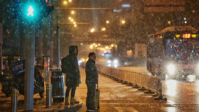 北京喜提初雪 晚间又飘鹅毛大雪 第1页