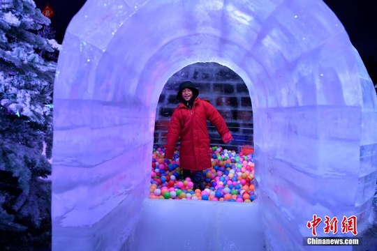 福建尤溪游客“冰雪江湖”体验北国风光(4) 第4页