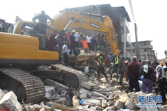 尼日利亚一楼房坍塌至少9人死亡(5) 第5页