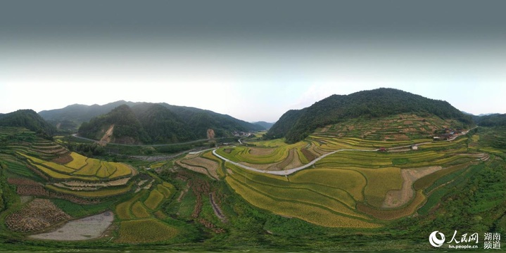 湖南邵阳:通村通组扶贫路 串起乡村致富路(6) 第6页