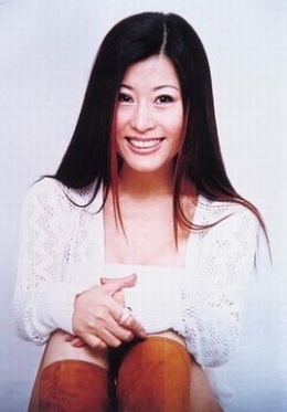 星 座: 天蝎座 简 介: 陈妃平1968年11月17日出生于黑龙江,中国女歌手