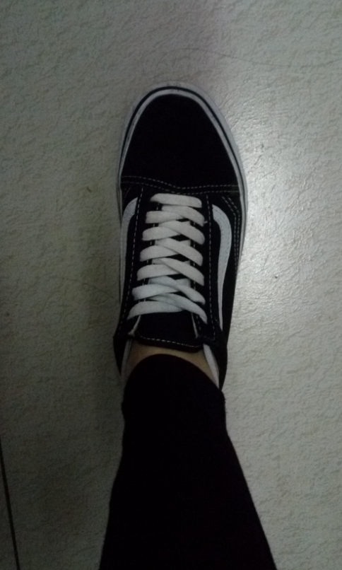 隐藏鞋带的系法图解