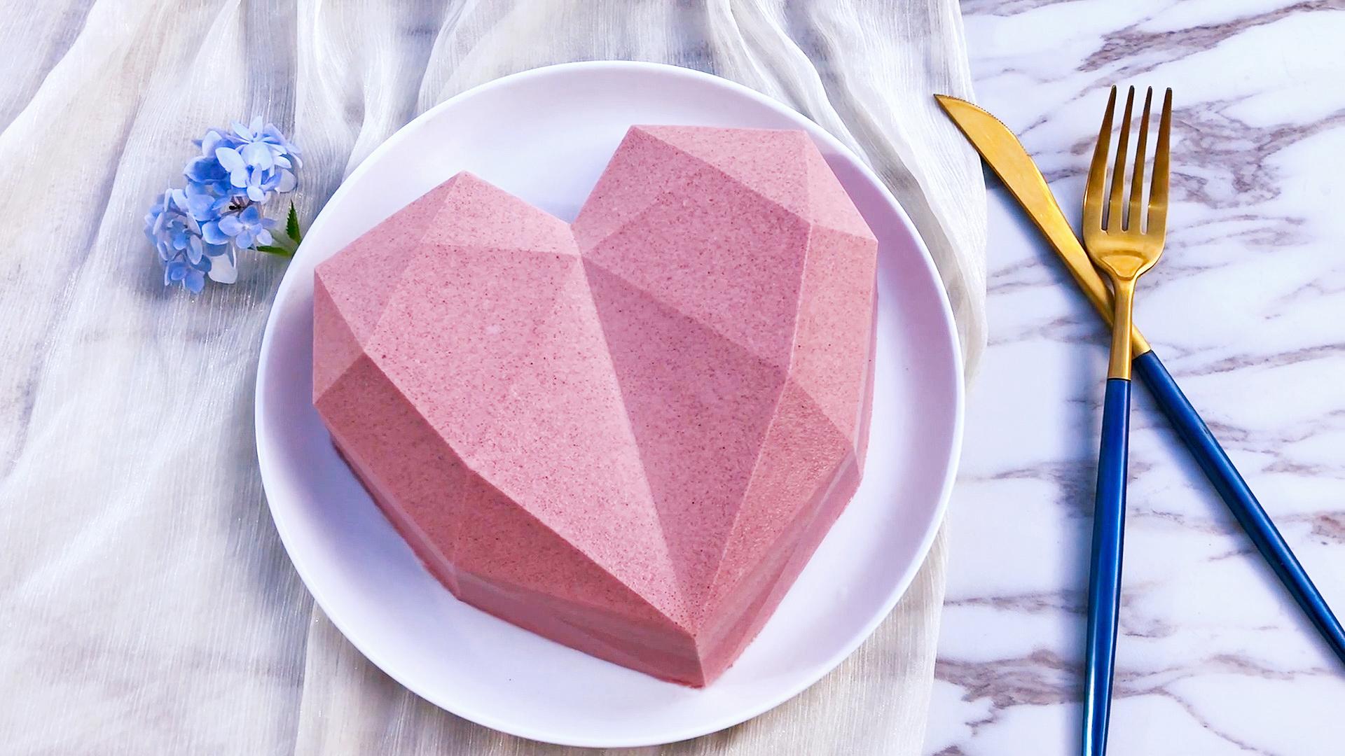 少女心满满的高颜值蛋糕:钻石爱心慕斯,好看,低脂,不发胖