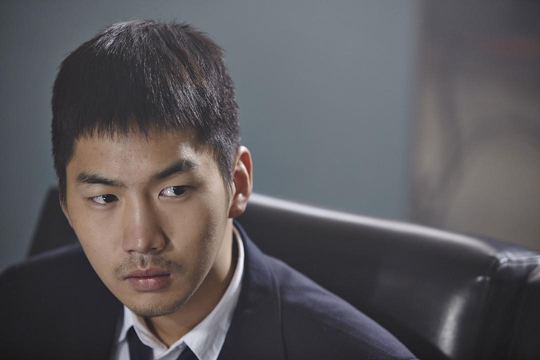 《夜间飞行(2014)》-高清电影-在线观看