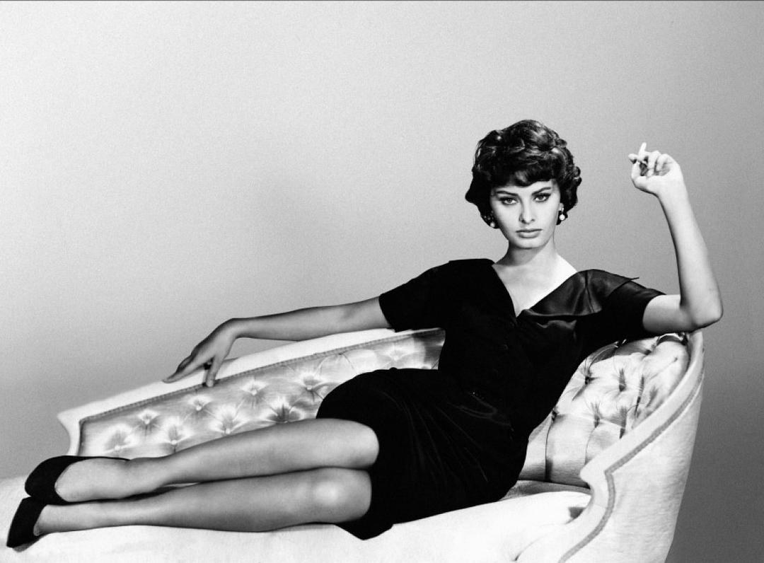 《黑兰花》全集-高清电影完整版-在线观看