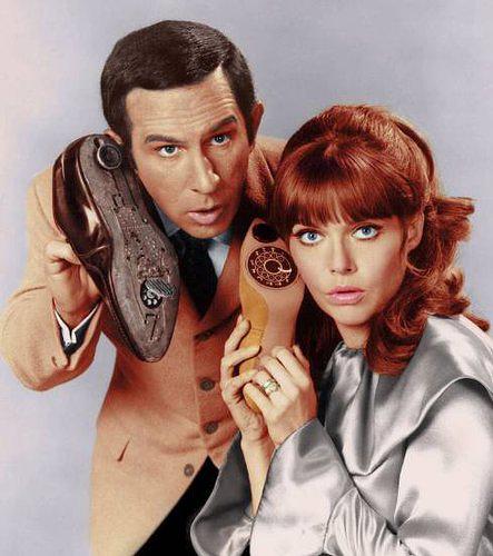 《糊涂侦探:裸体炸弹》-高清电影-在线观看