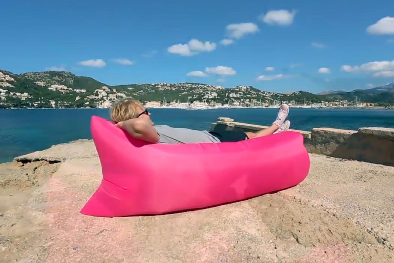 Надувной пляжный диван