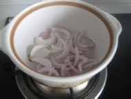 大虾干锅怎么做? 大城小锅里非常美味的干锅香辣虾的做法