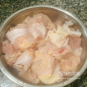 黄焖鸡米饭的做法 每日一食：在家简单做的『黄焖鸡米饭』