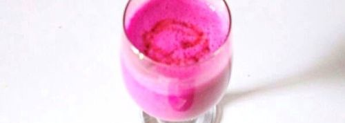 火龙果酸奶奶昔功效 养颜减肥美味饮品火龙果酸奶奶昔