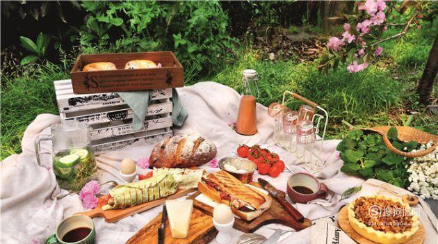 野餐必备食物简单易做 如何准备一些精致的野餐食物？