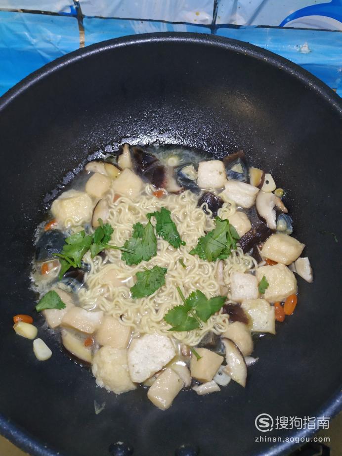 松花蛋豆腐汤的做法 怎样做美味的松花蛋油豆腐汤面？优质